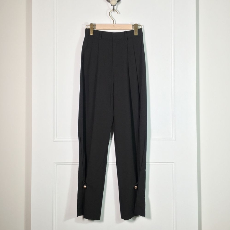 秋冬鈕扣設計長褲