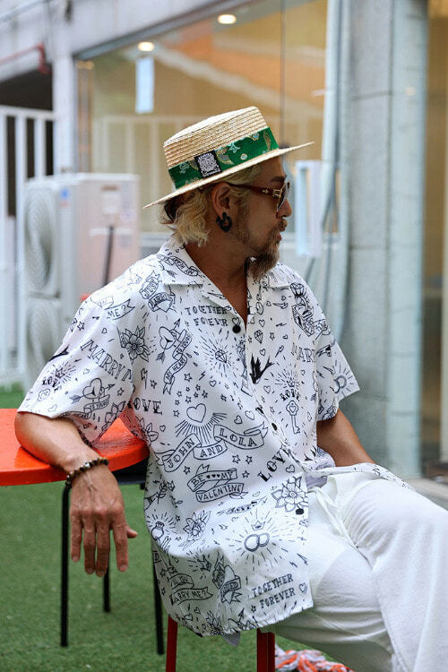 紋身圖案短袖襯衫