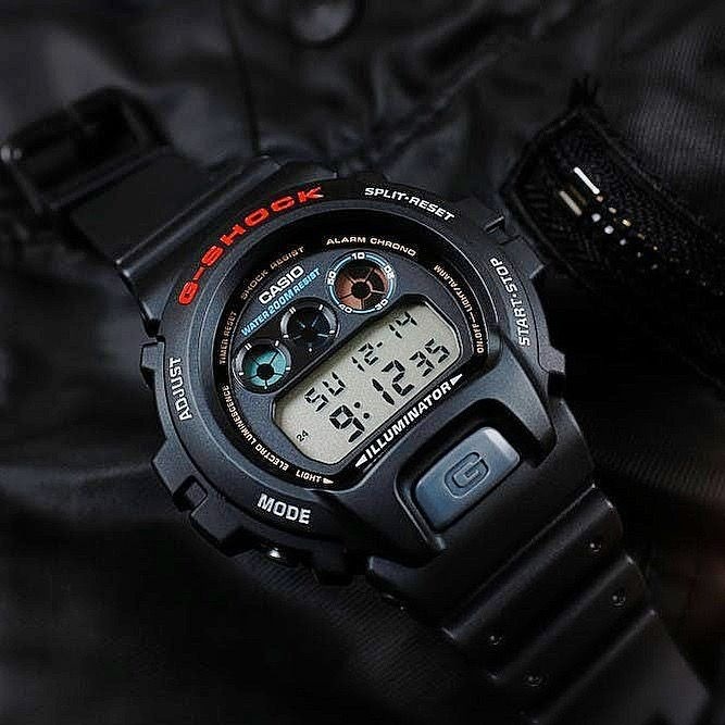 G-Shock DW-6900-1V