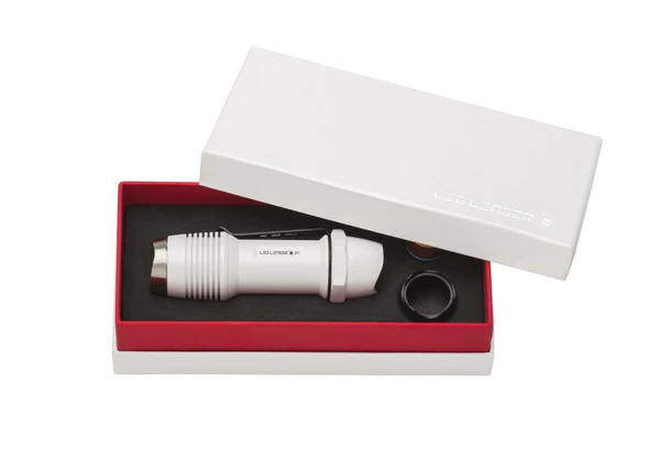 Ledlenser 防水手電筒 F1C