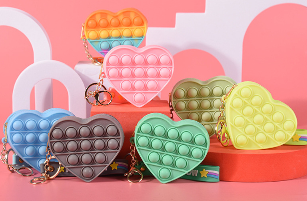 愛心匙扣矽膠包包 T-3564