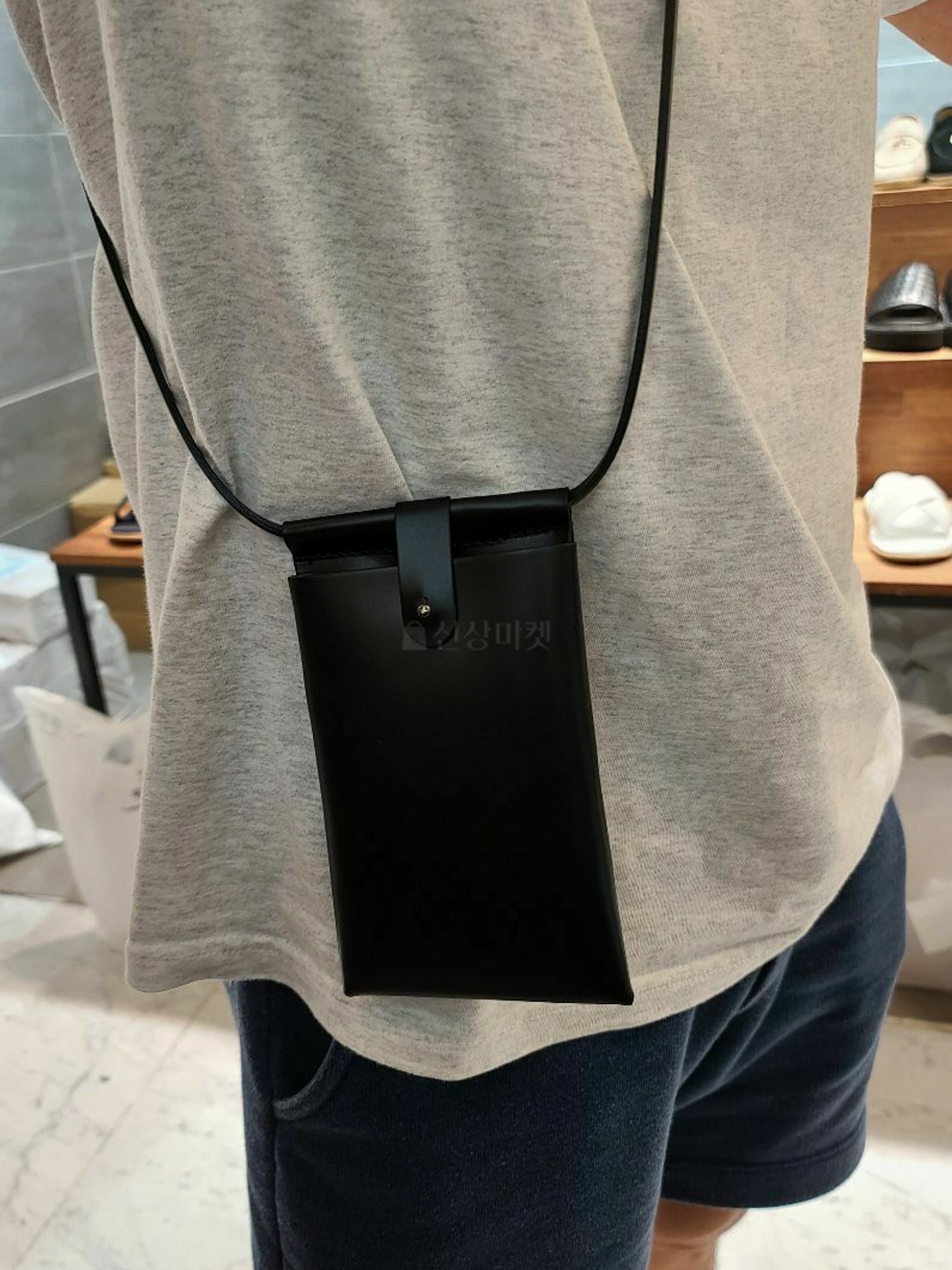 真皮迷你斜挎包