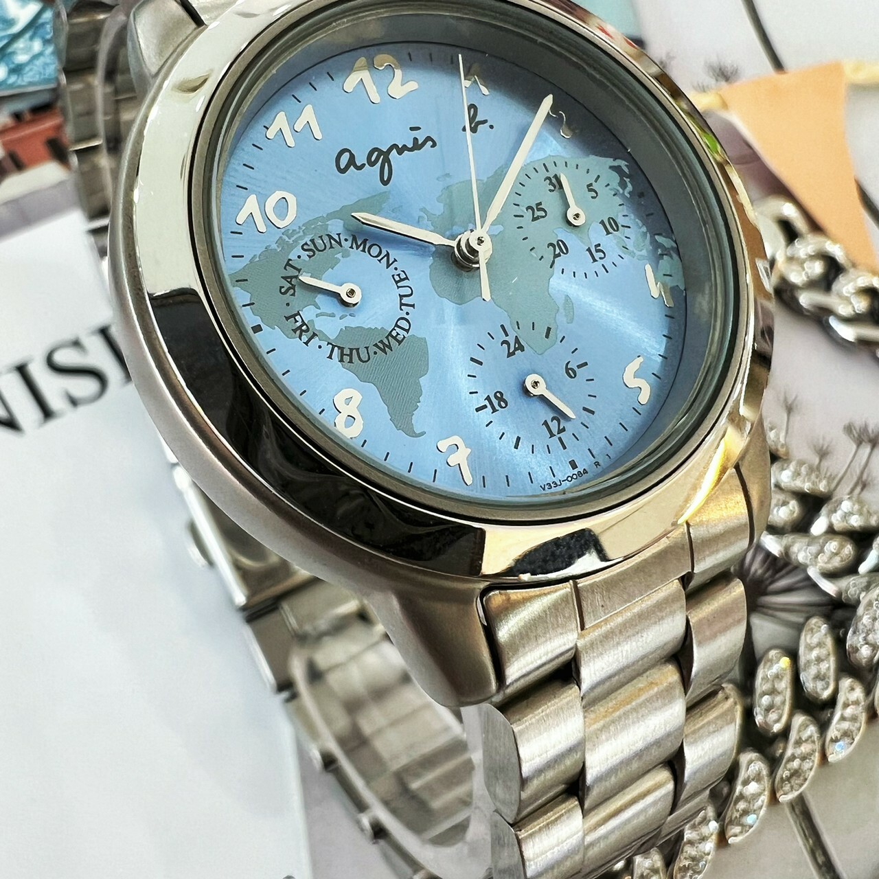 【agnes b.】 天空藍環遊世界腕錶 V33J-0010B 27mm  現代鐘錶