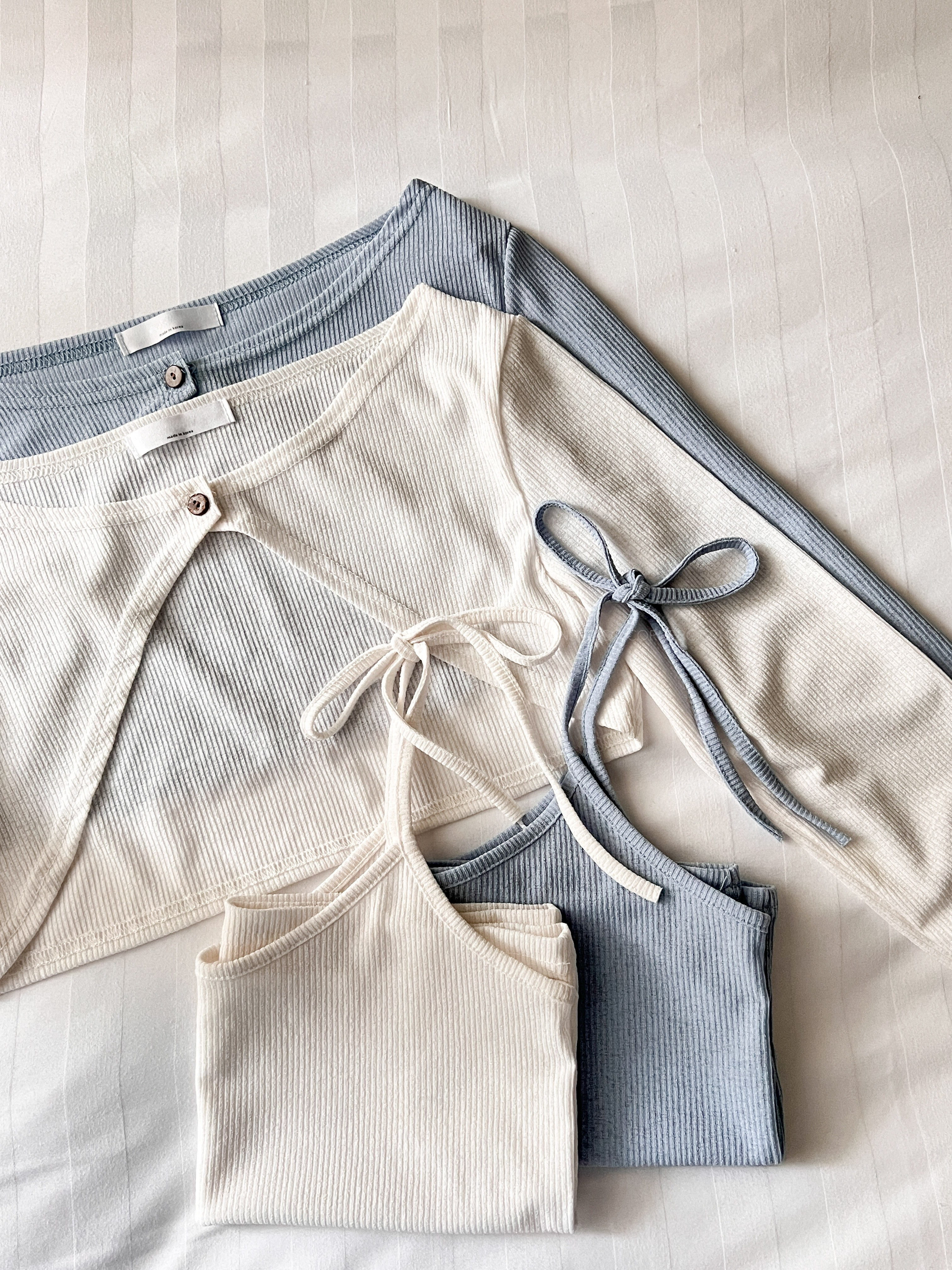 〈29/5～2/6 連線DAY 3〉小木鈕掛頸Top Set