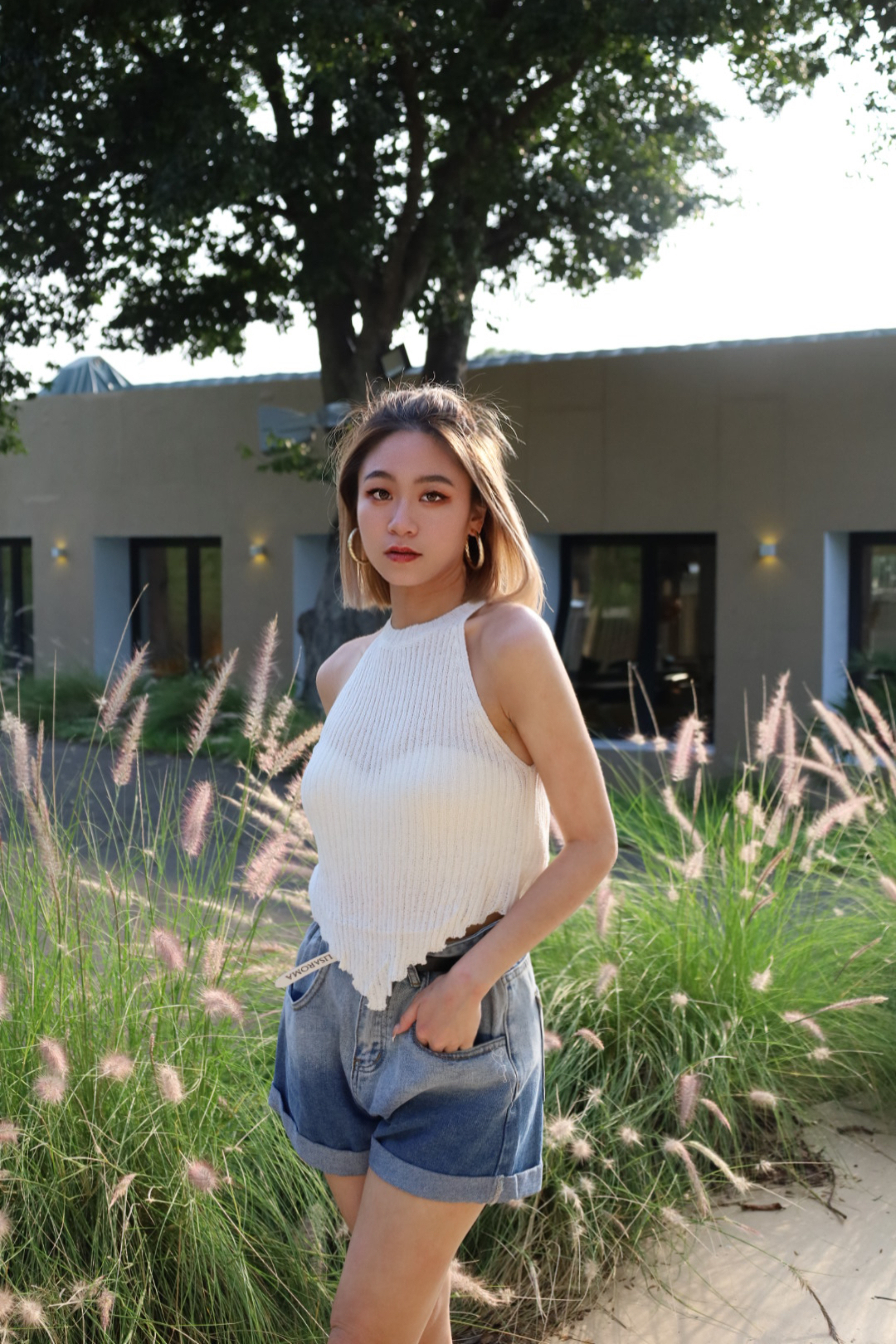 削肩不規則針織背心