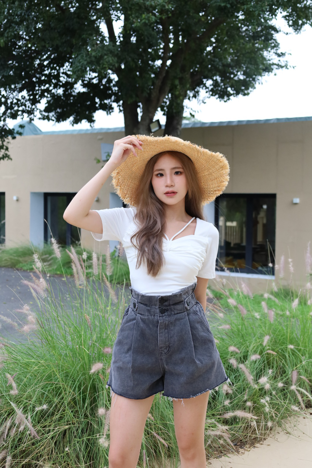 抓皺桃心領吊帶上衣