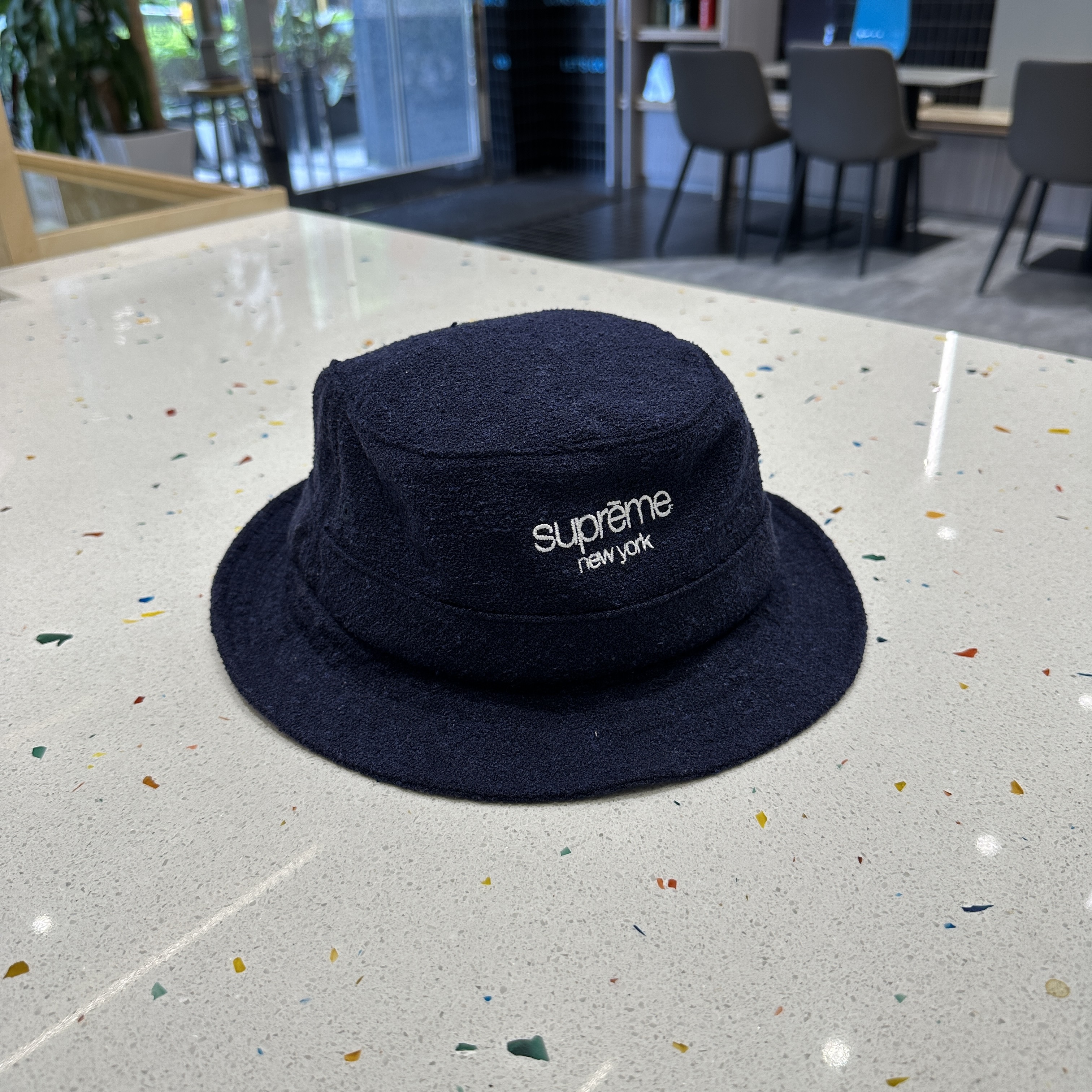 Supreme 經典Logo  漁夫帽