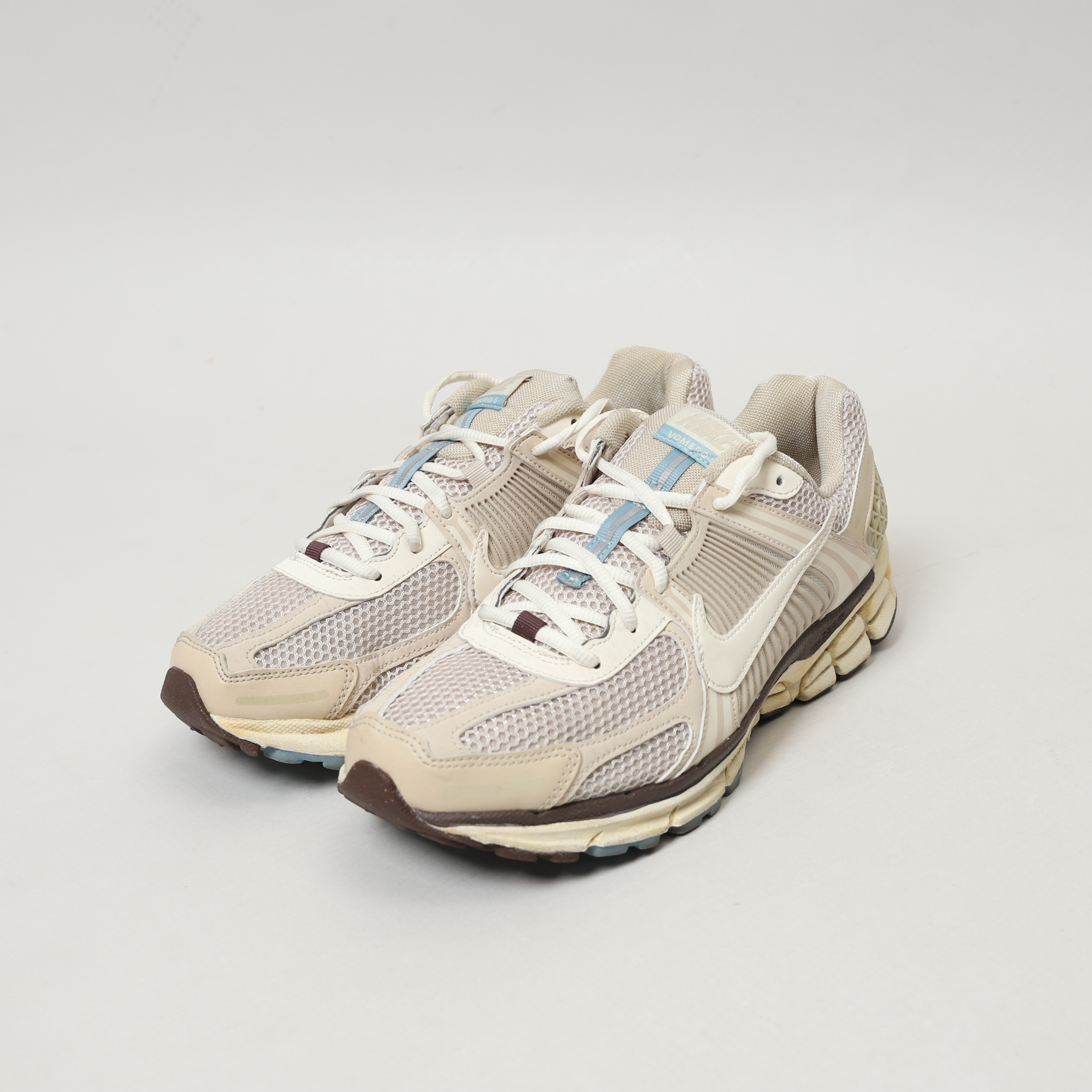 【男生尺寸US10/28CM=W11.5】Nike Zoom Vomero 5 奶茶色 鵝卵石 復古 老爹鞋 休閒跑鞋 健身訓練鞋【FB8825-111】