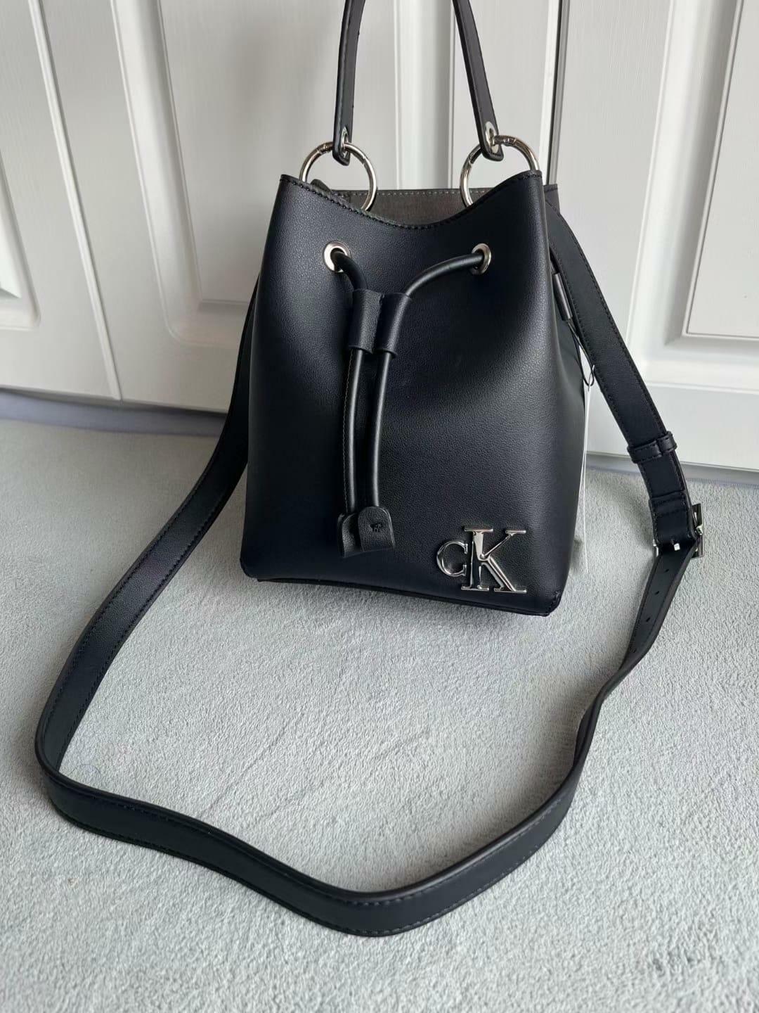 CK牛皮水桶袋
