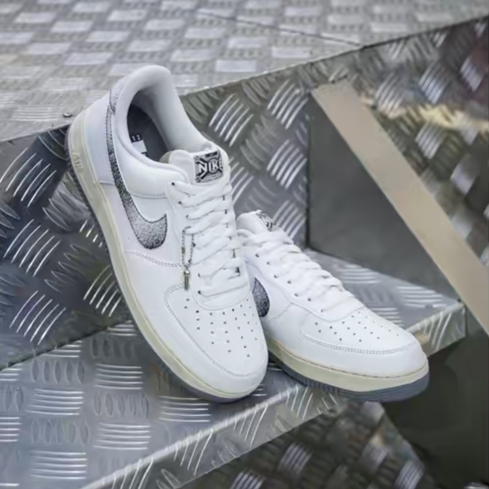 Nike Air Force 1 Low Classics 金屬灰 奶油底 DV7183-100
