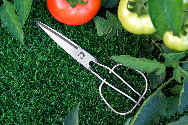 日本鳥部製作所 無死角廚房剪刀 KS-203