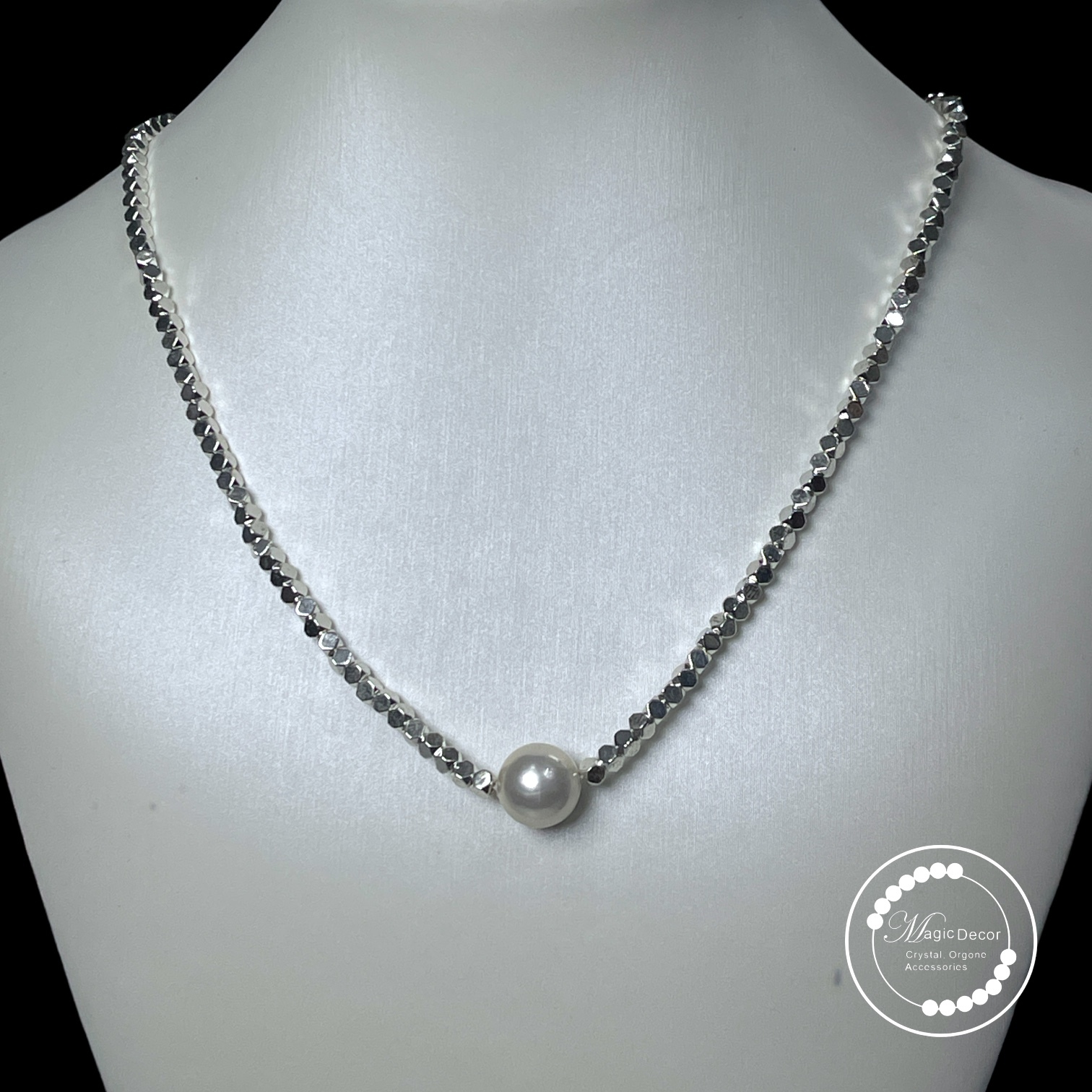 250703 - A27 黑膽石白銀電鍍唐八菱切割貝珠設計款頸鏈