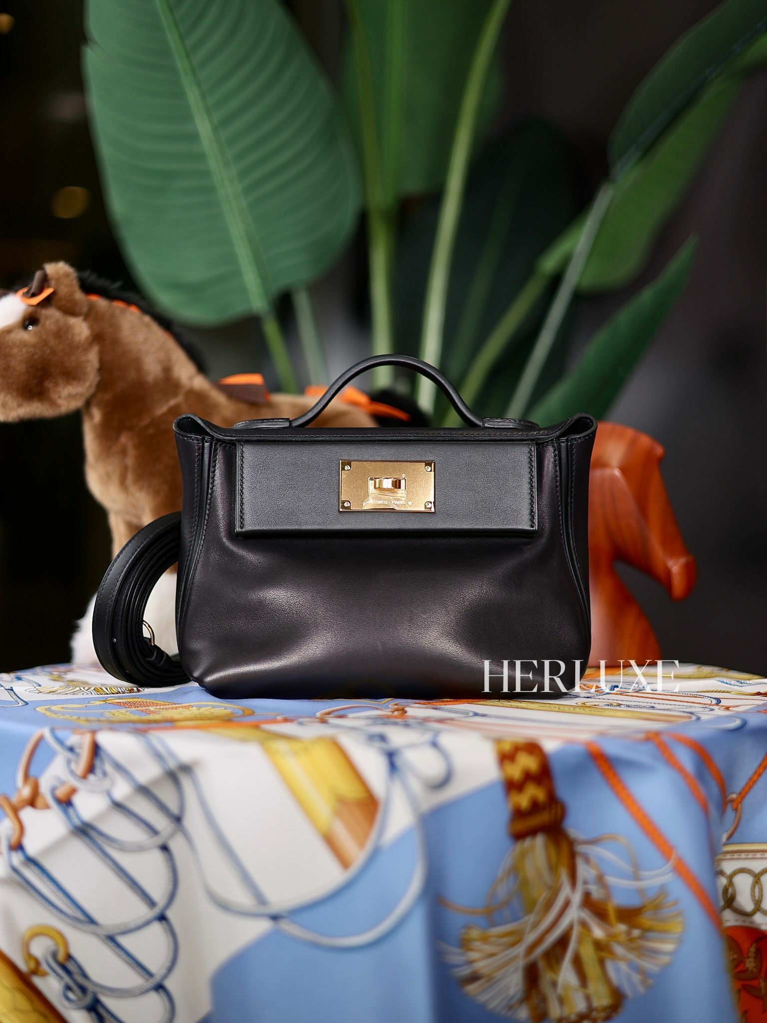 2424 mini  89 noir cc volupto