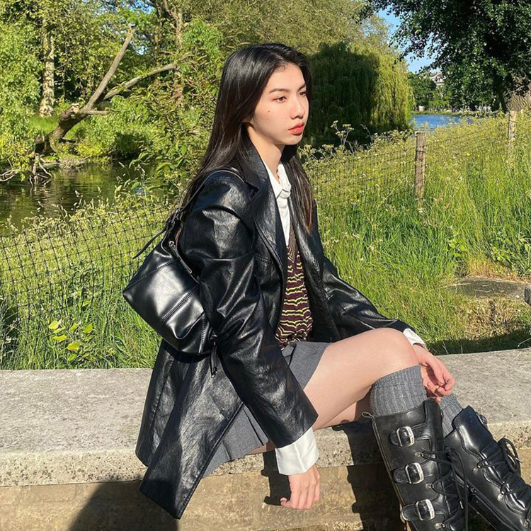 拋光皮革孔眼單肩包