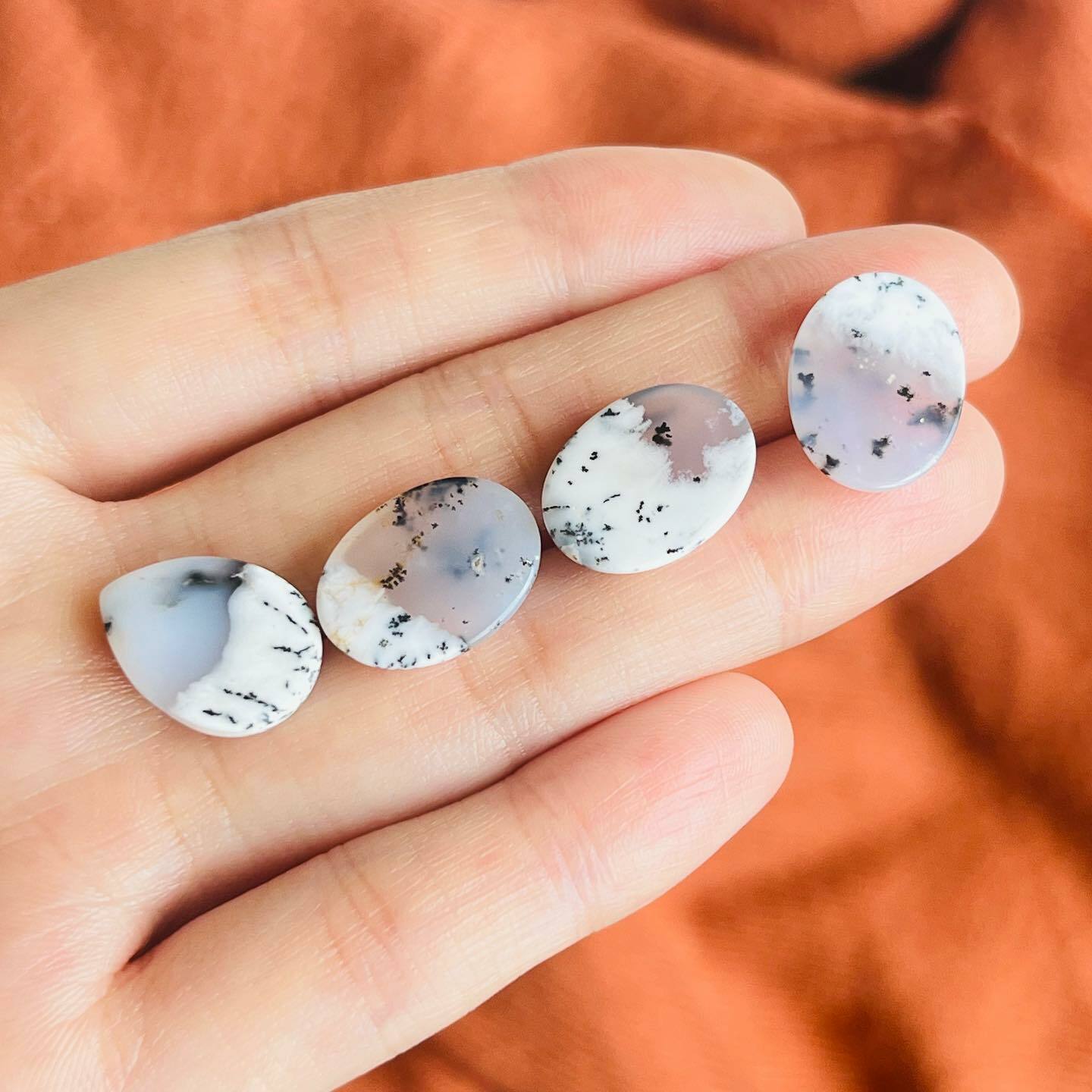 [原石] 雪松蛋白石 水晶蛋面