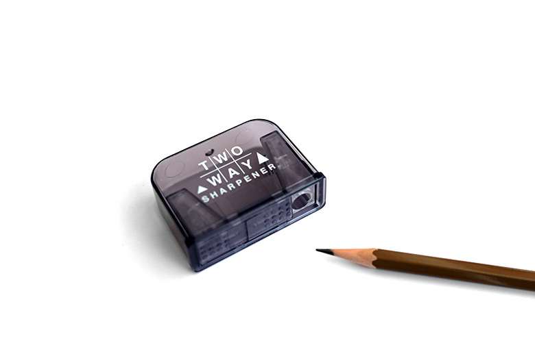 鉛筆 / 色鉛筆 二用削筆器：可削出尖長或是圓短二種形狀