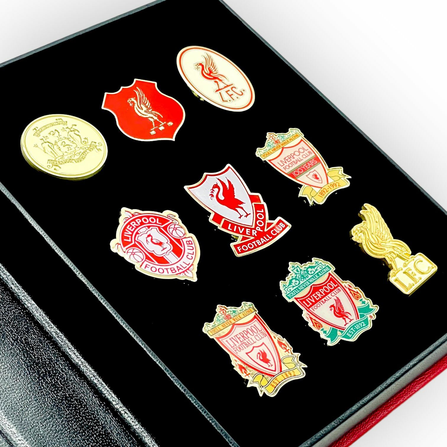 利物浦歷年會徽襟章套裝