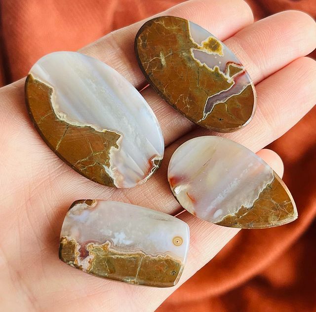 [原石] 雷公蛋瑪瑙 水晶墜面