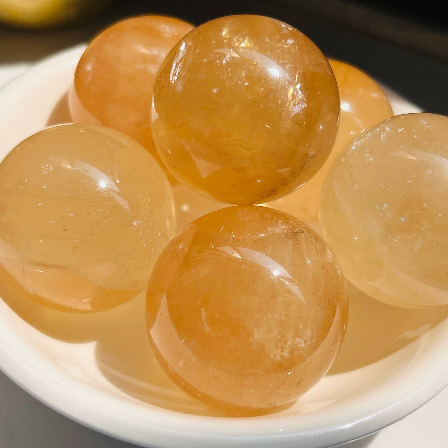 [原石] 黃冰洲石 水晶小球