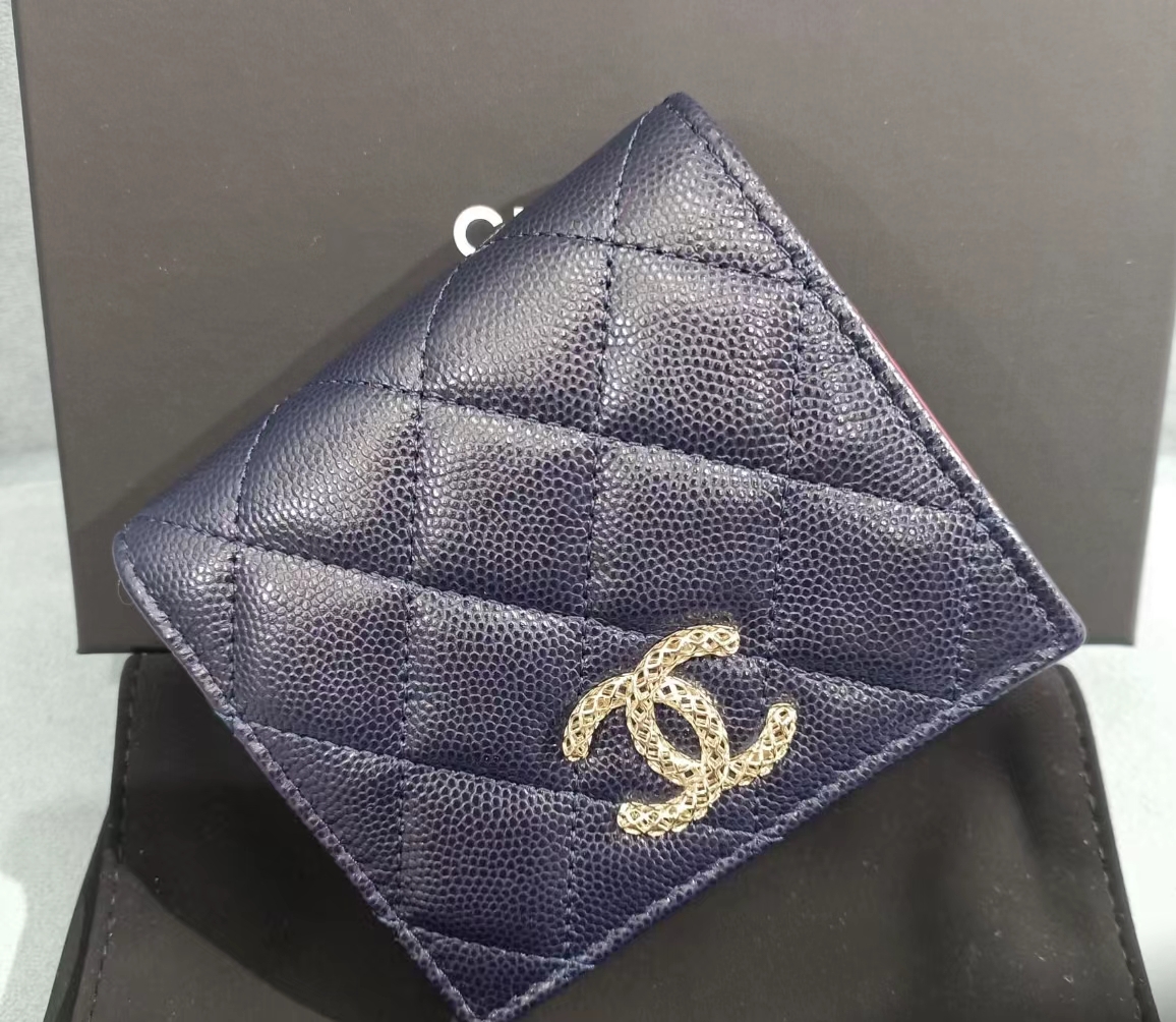 Chanel 深藍色 短銀包 特別CC -M