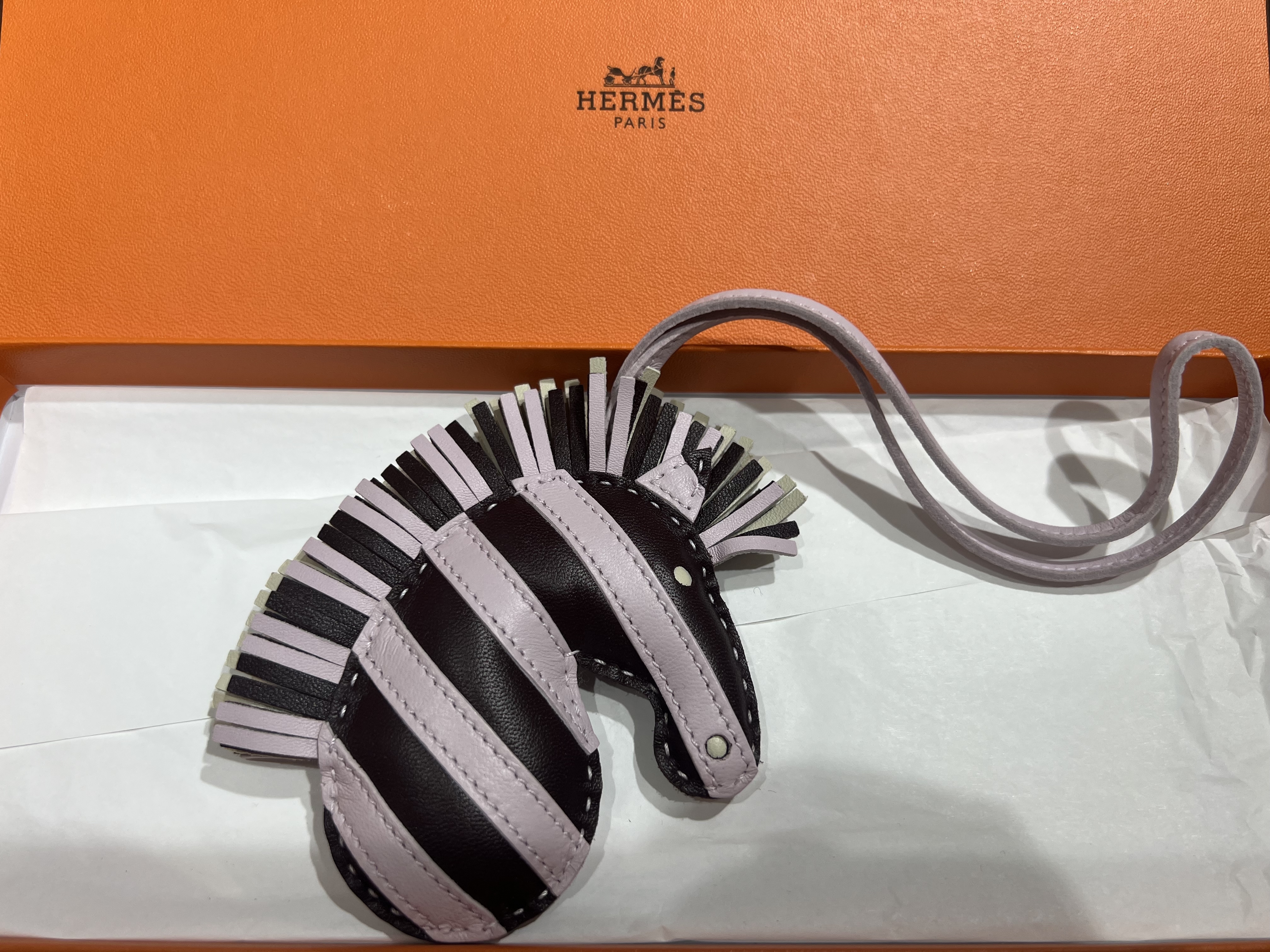 HermesGee Gee Charm J06 K69 -M