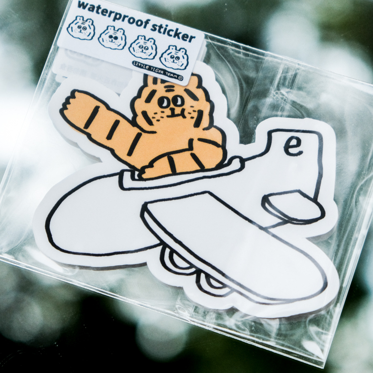 ericoco 小虎day｜防水貼紙｜小虎坐飛機