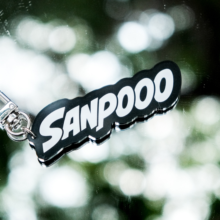 SANPOOO｜壓克力鑰匙圈｜LOGO｜黑底白字