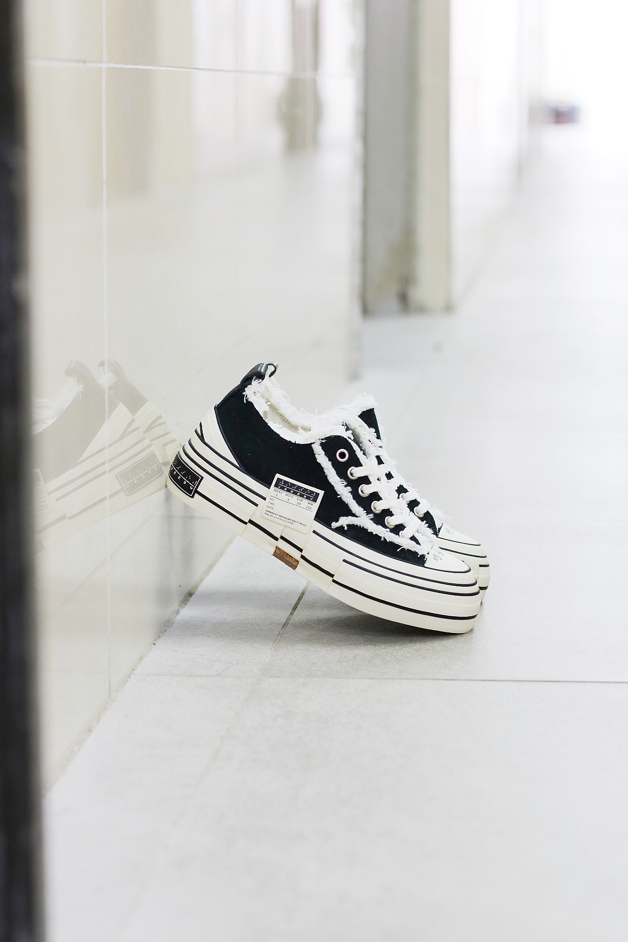 xVessel G.0.P. Levels Glow in the dark Black 黑色