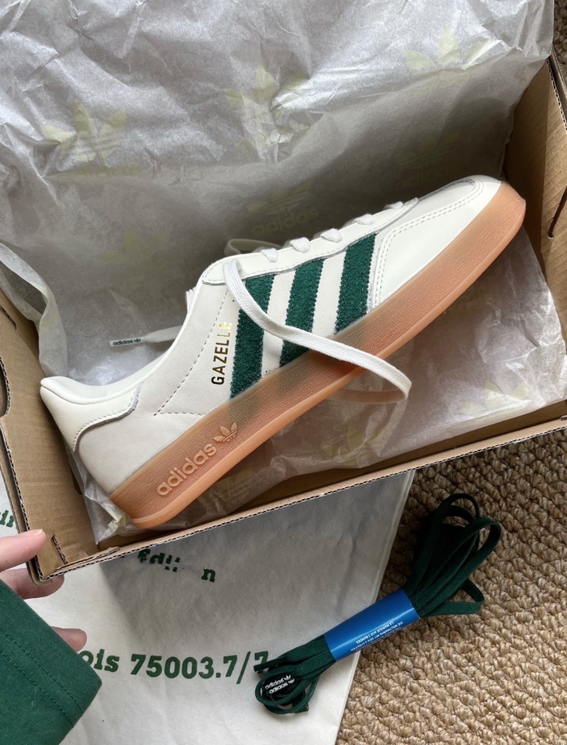 Adidas GAZELLE  奶油復古綠餅乾底