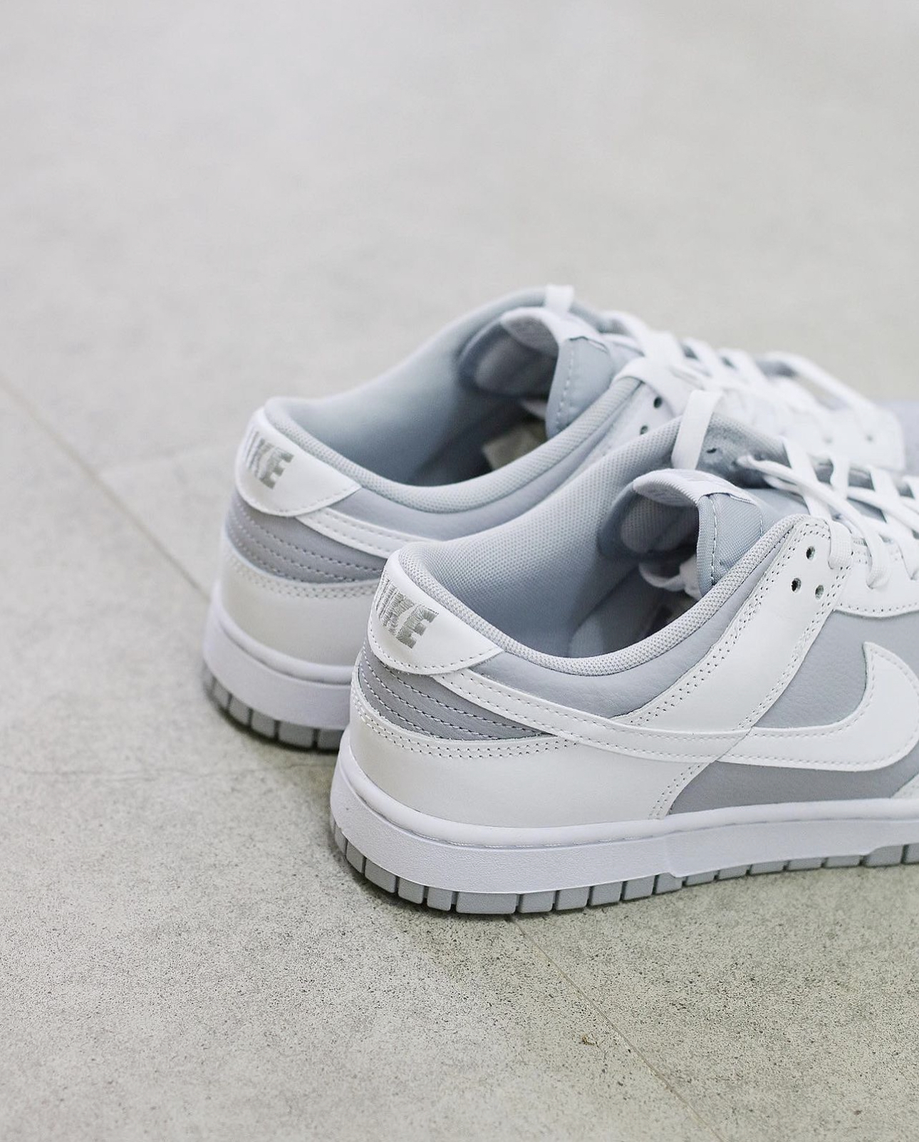 Nike Dunk Low Retro White Grey  DJ6188-003