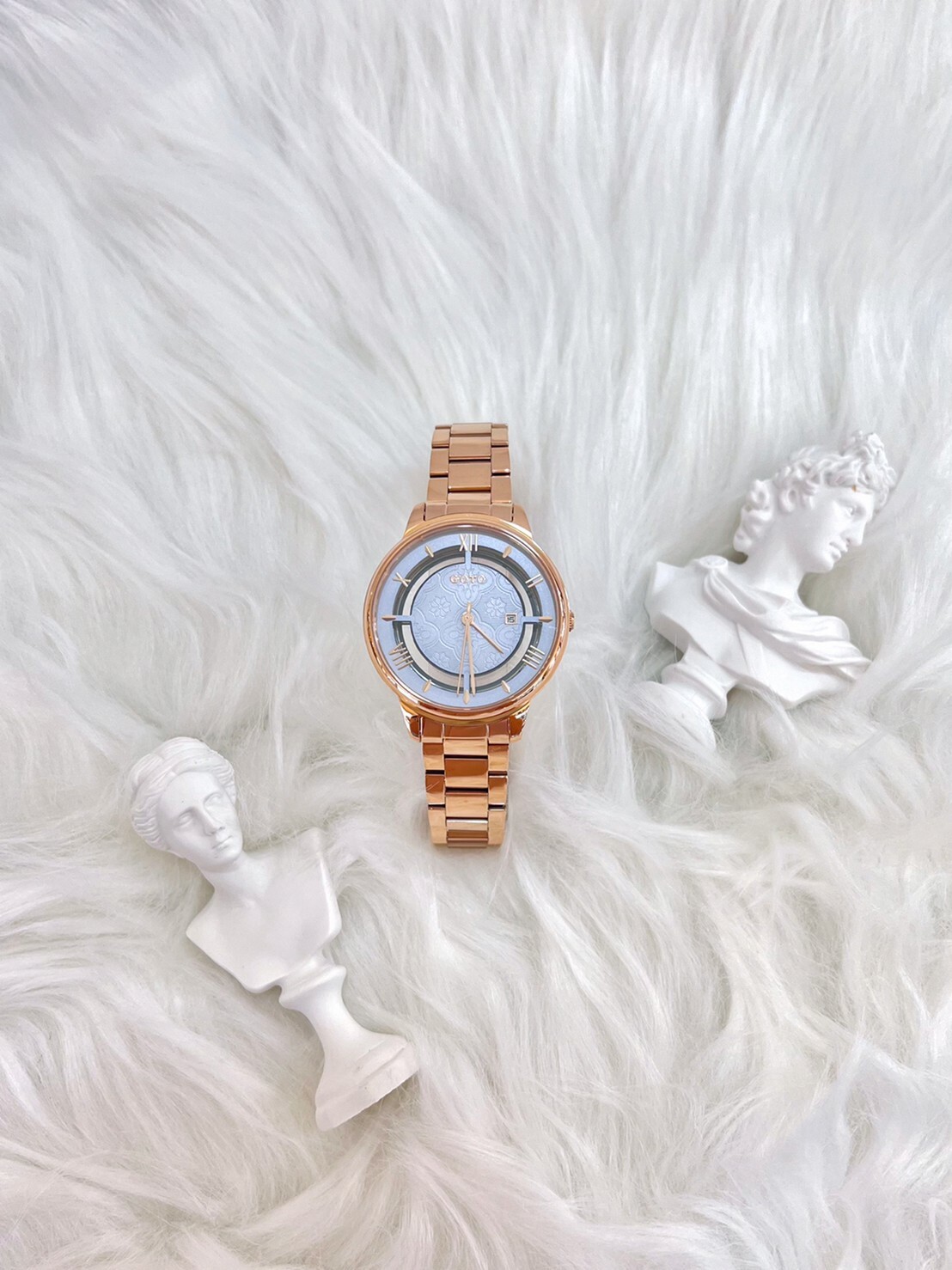 【GOTO】復古海棠花玻璃紋簍空系列-莫蘭迪藍 GS0117B-44-641 37mm/GS0117L-44-641 28mm 現代鐘錶