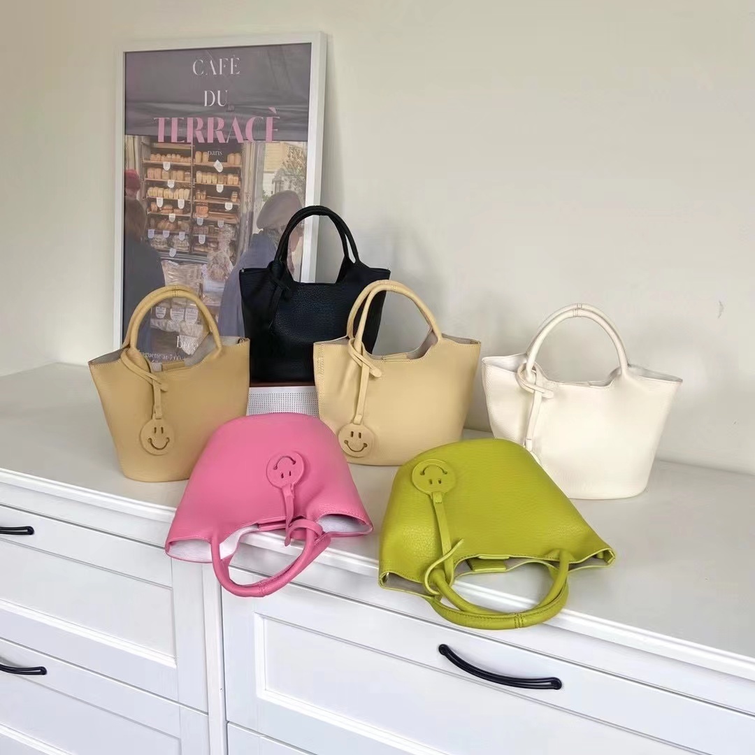 Korea Smile bucket bag
