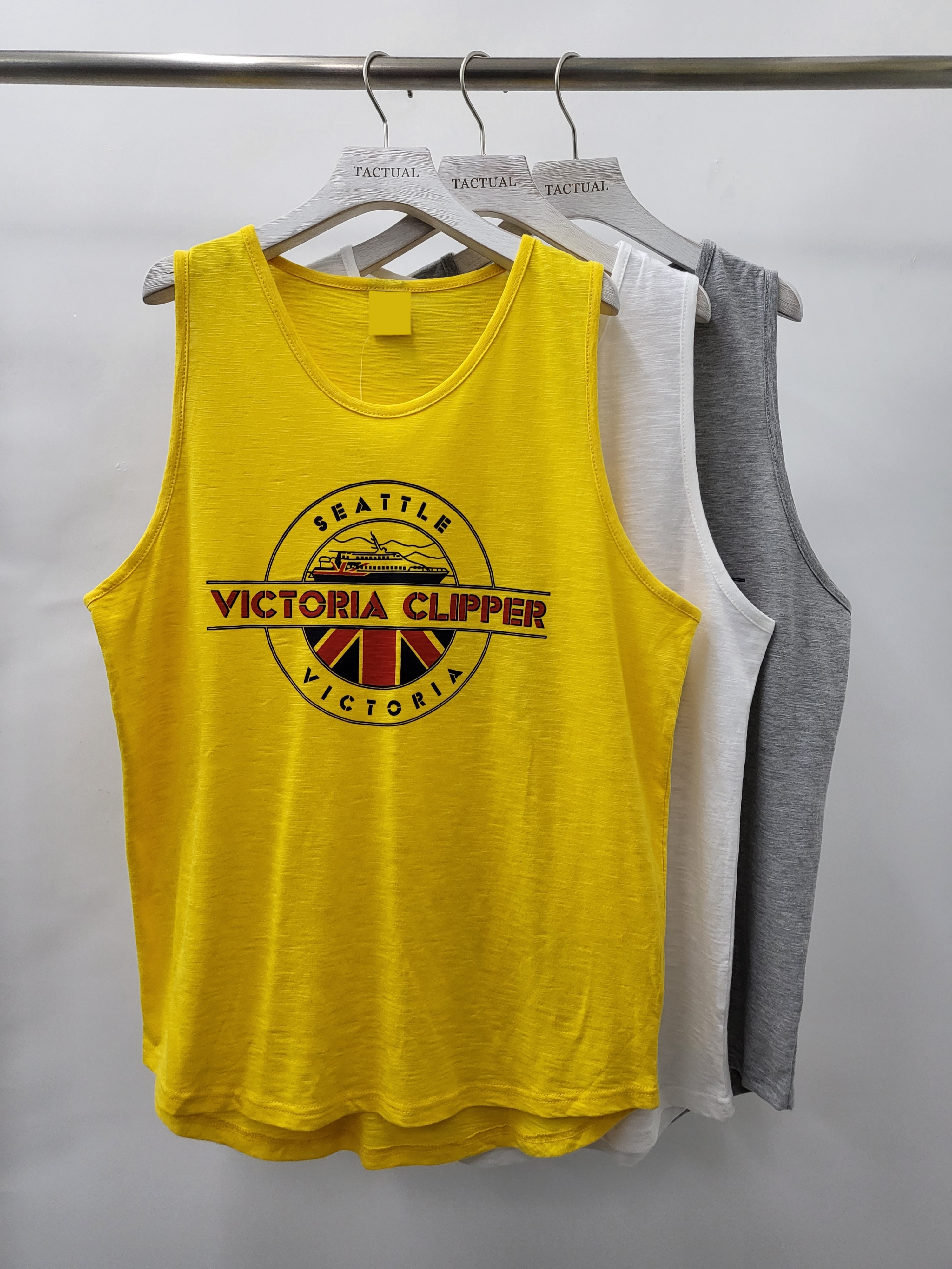 英文字圖案背心 V923