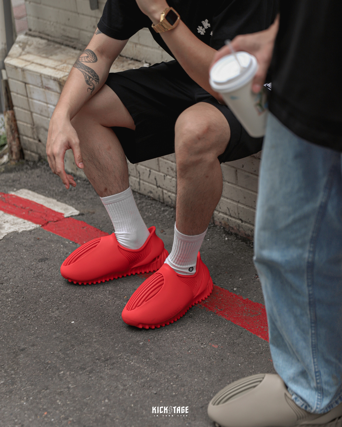 [特價售出無退換] GENEGG FOAM RUNNER "WHALE" 紅色 鯨之美 流線 透氣 機能水鞋 沙灘鞋 雨鞋【GW-000】25SALE