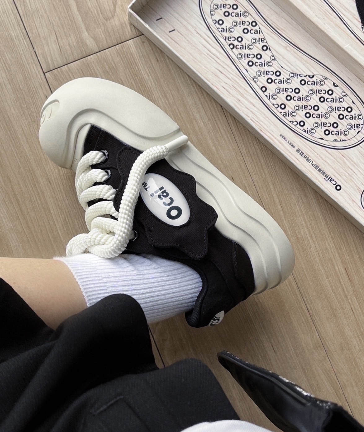 Ocai Smile 開口笑 帆布鞋 厚底 增高 黑白
