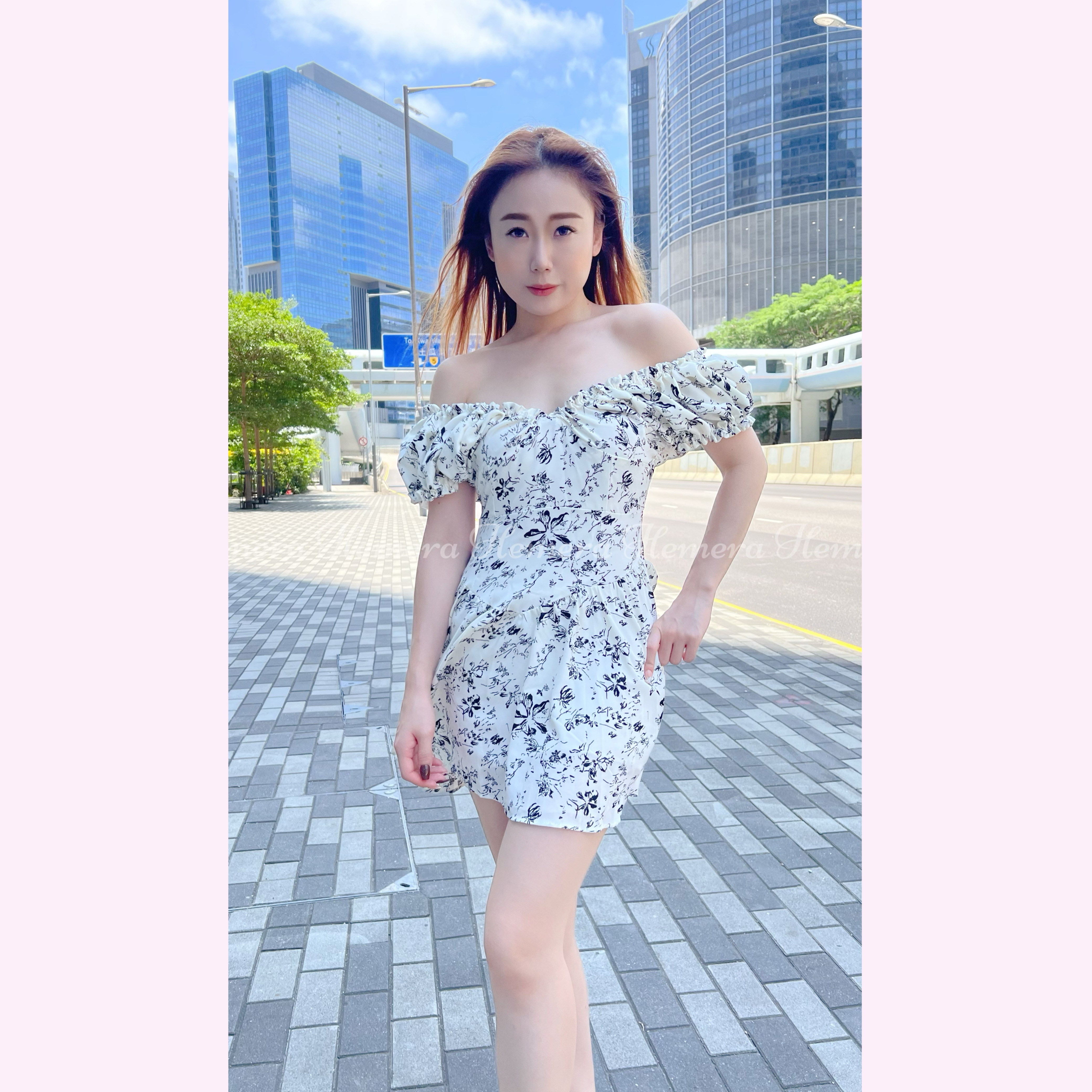 DR23W0608 碎花V領顯瘦連身裙