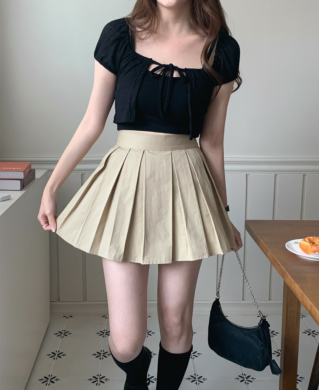 韓國Dejou授權 可愛小性感泡泡袖縮肩綁帶小外套