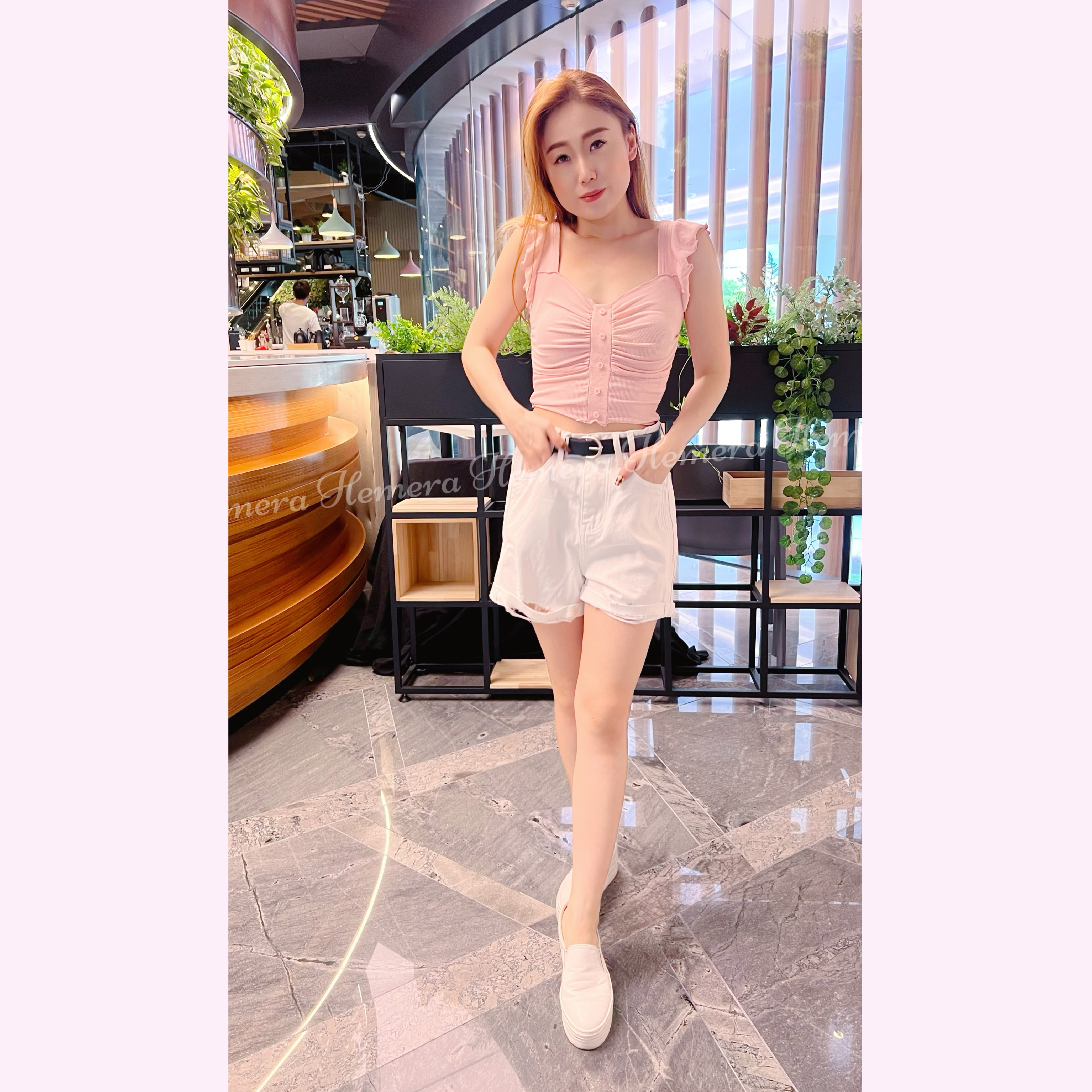 TP23W0606 飛飛袖心形領短版棉質上身