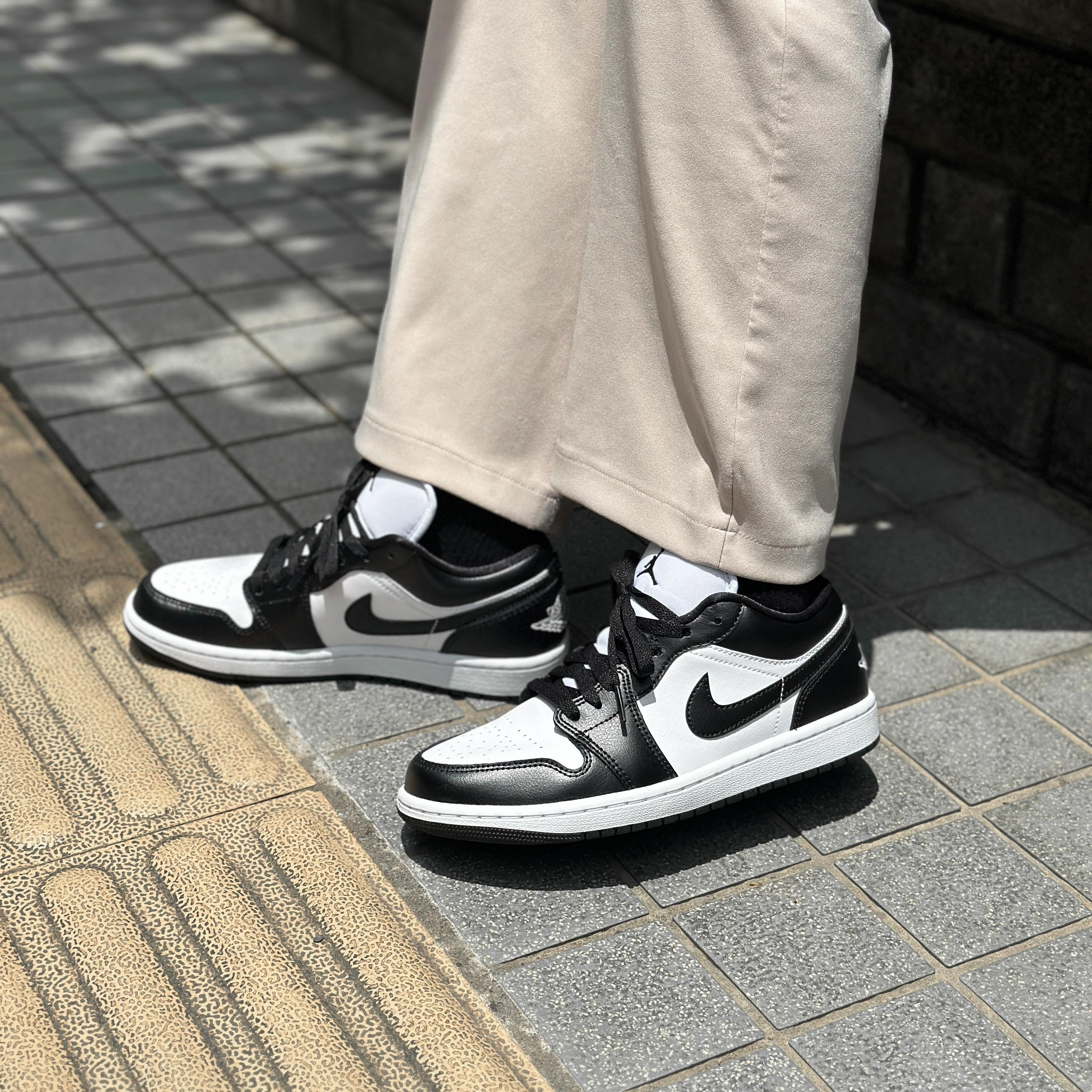 AIR JORDAN 1 LOW 熊貓DC0774-101 黑白女鞋休閒