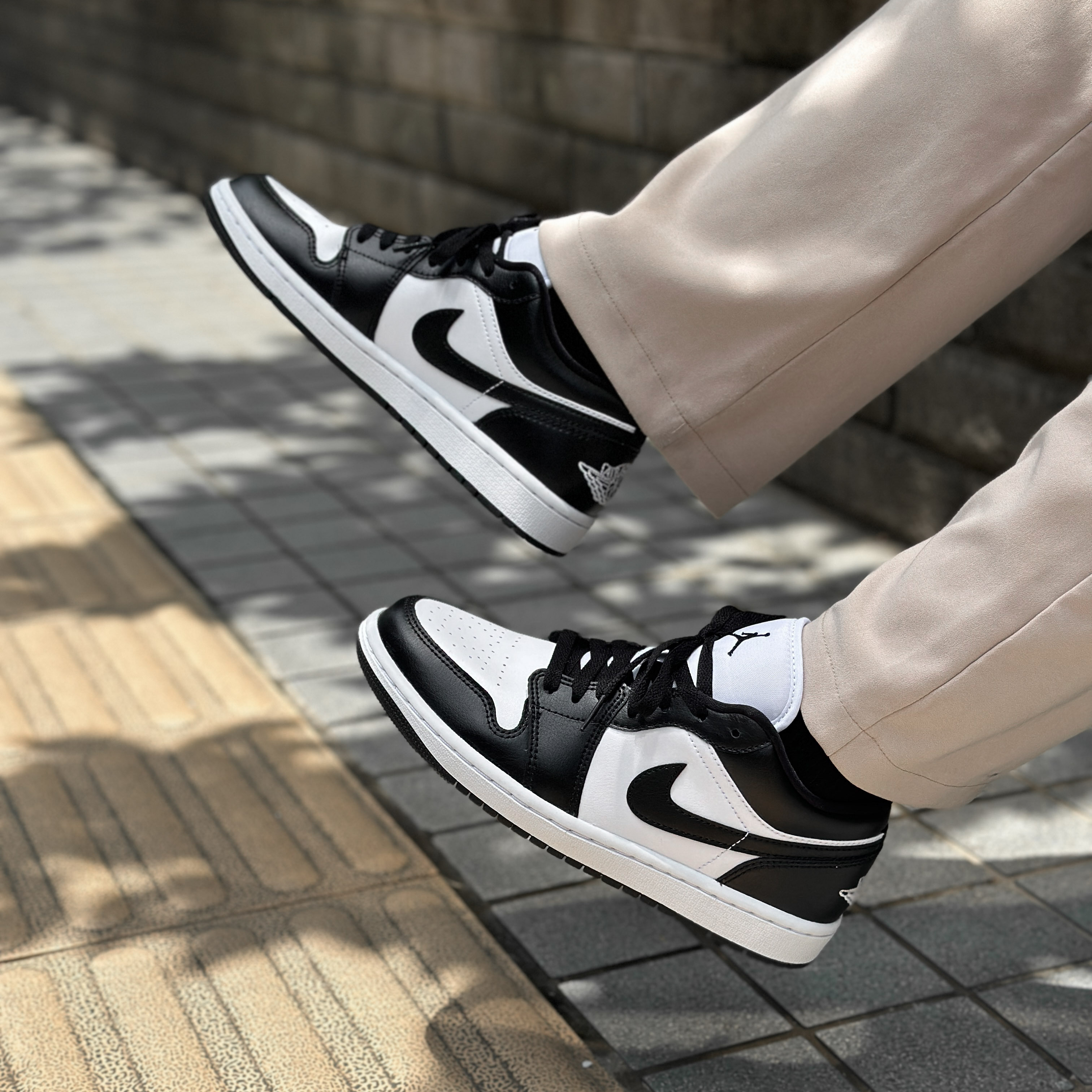 AIR JORDAN 1 LOW 熊貓DC0774-101 黑白女鞋休閒