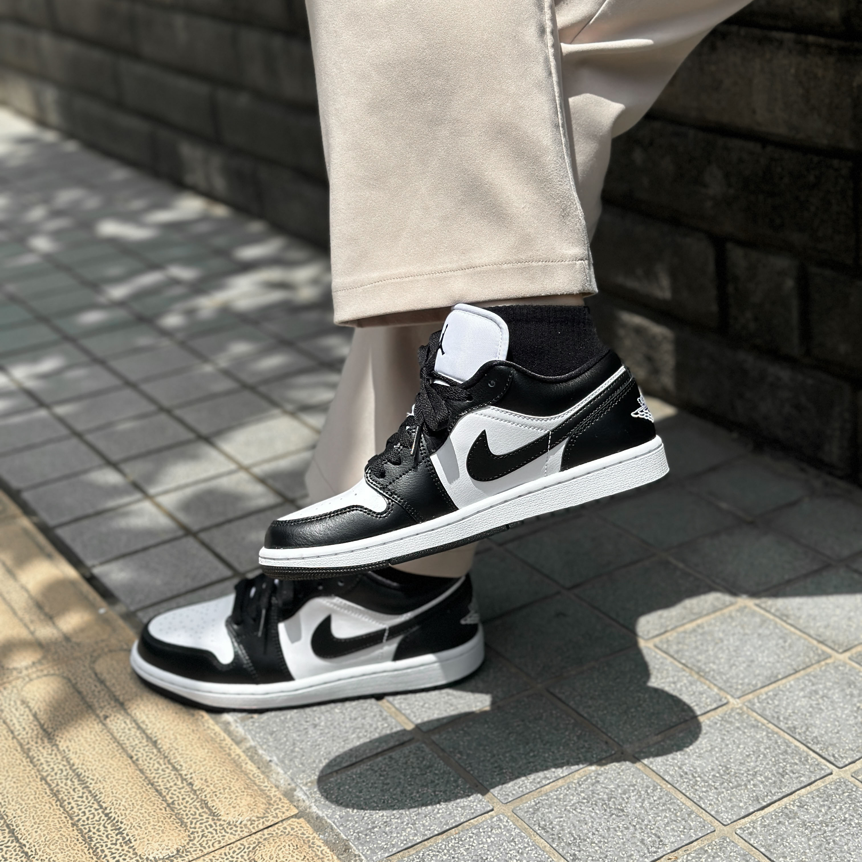 AIR JORDAN 1 LOW 熊貓DC0774-101 黑白女鞋休閒