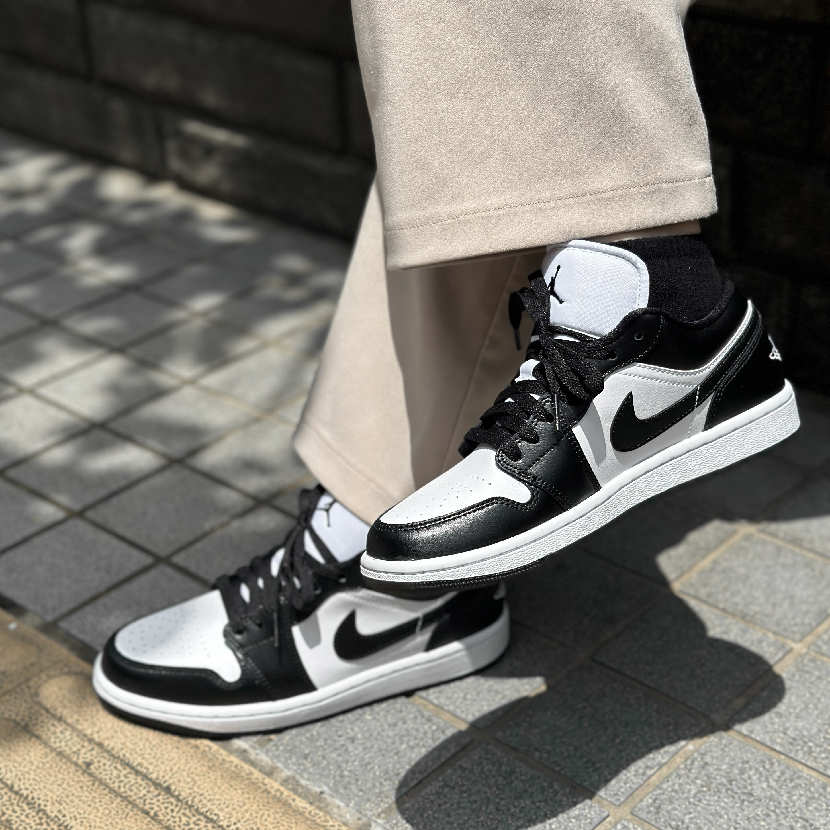 AIR JORDAN 1 LOW 熊貓DC0774-101 黑白女鞋休閒