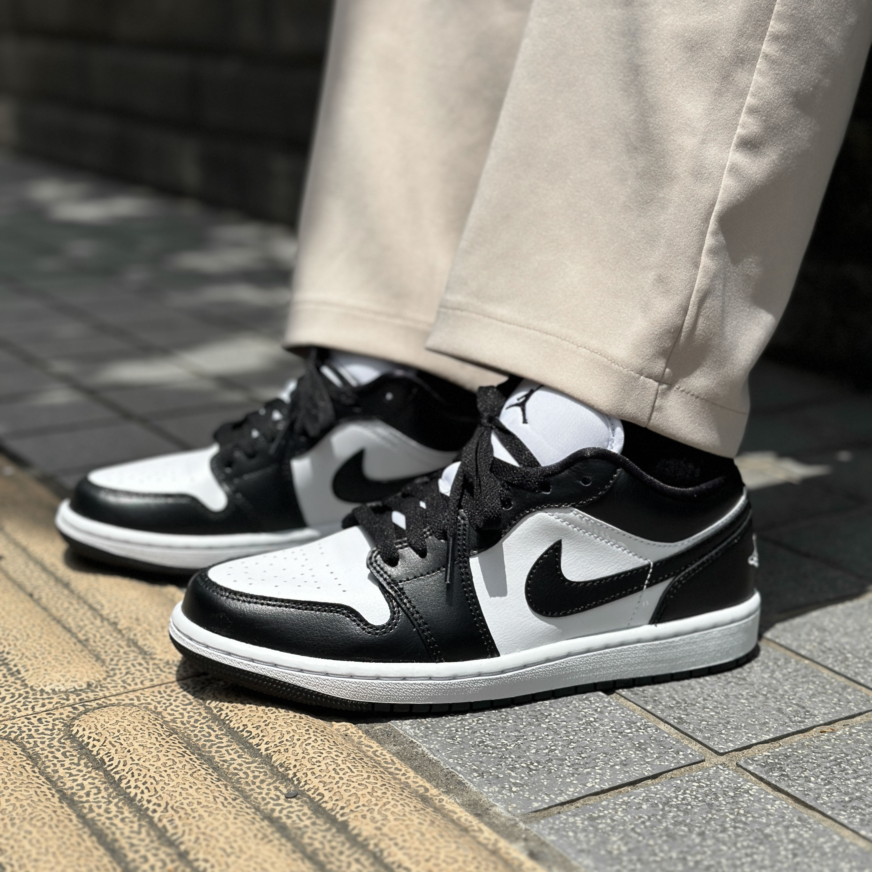 AIR JORDAN 1 LOW 熊貓DC0774-101 黑白女鞋休閒