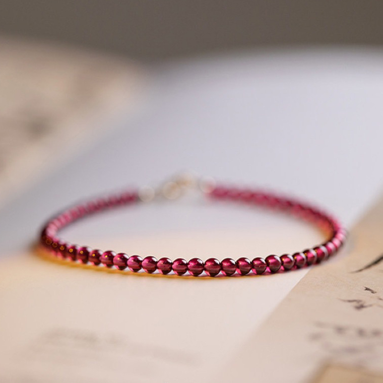 【相濡以沫】石榴石3mm圓珠款水晶手鍊/水晶手串