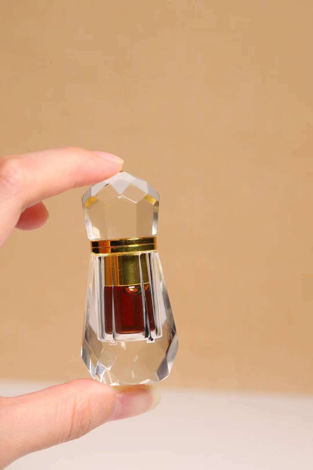 The Alluring Fragrance of Liquid Gold Oil（Earth class）