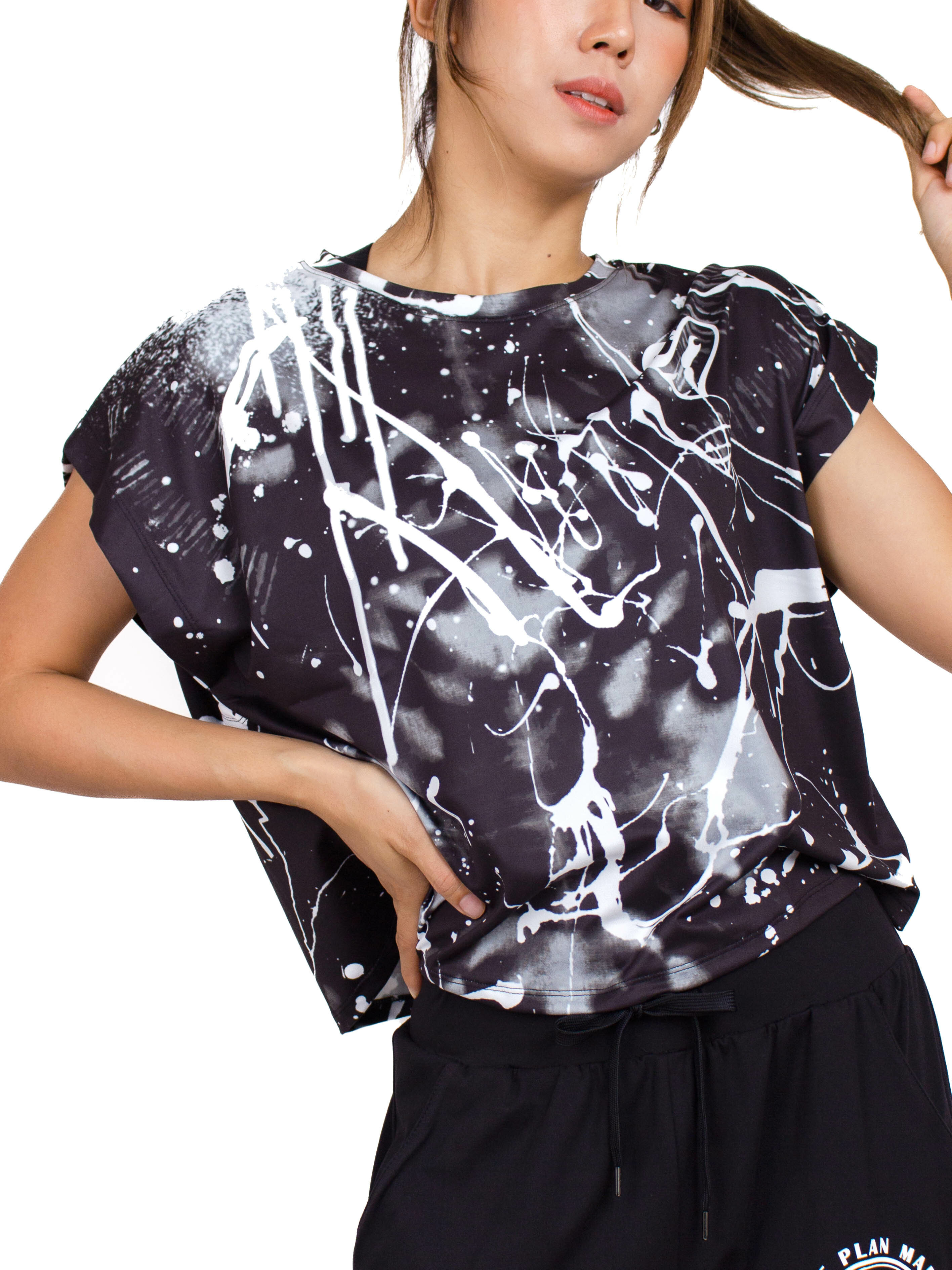 寬版短印花上衣 塗鴉黑  S0007CB