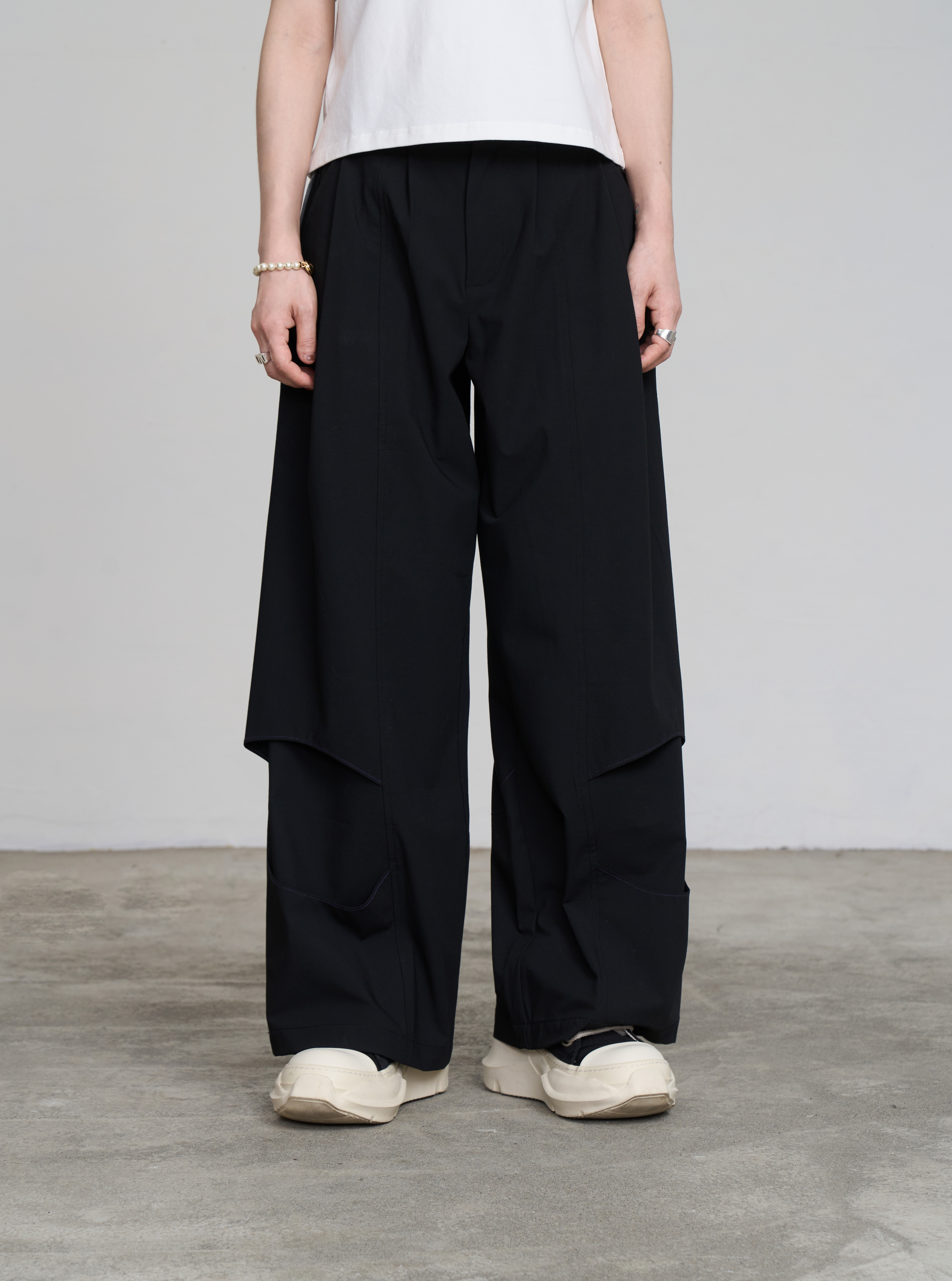Relaxed Tailored Trousers | Black