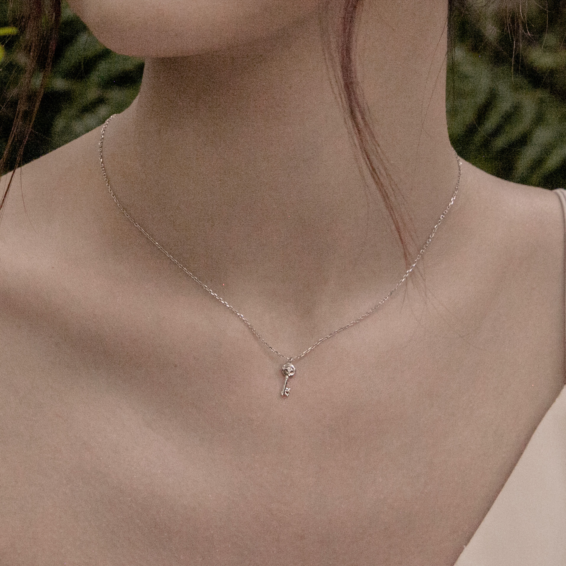 小鑰匙單鑽純銀項鍊| Isha Jewelry 精選鋯石。經典設計 小鑰匙單鑽純銀項鍊| Isha Jewelry 精選鋯石。經典設計