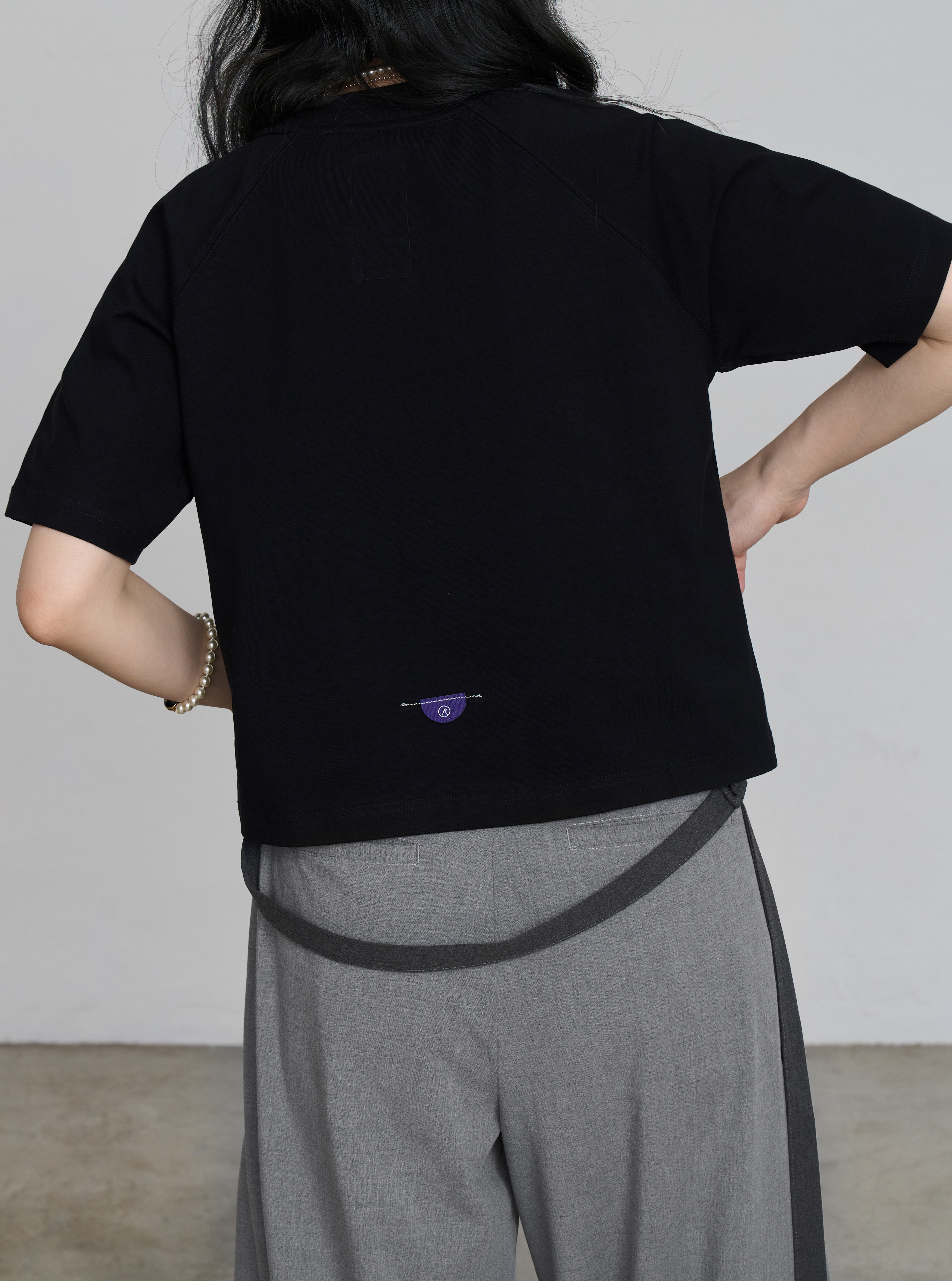 Short-Sleeve Cropped Top | Black