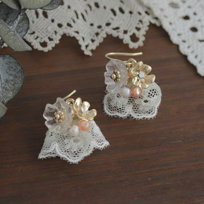 Ayatorie 蕾糸裙擺耳環